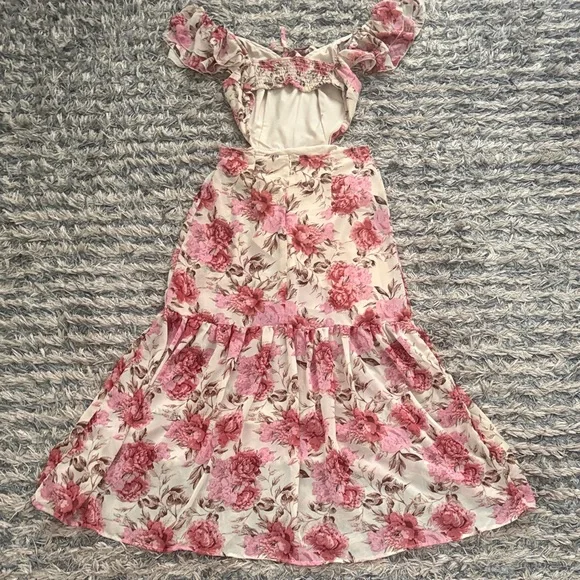 Elegant Pink Floral High-Low Hollow-Back Maxi Dress in Pink, Size XS - Picture 2 of 10